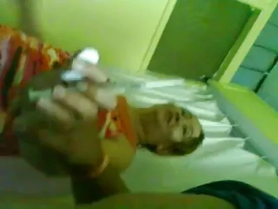 Tôi đụ bạn gái của sex pha trinh gai nhat tôi cứng trong phòng tắm