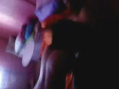 Tóc vàng với đôi sex lon to nhat ban mắt đẹp thủ dâm trước máy ảnh