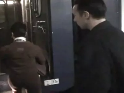 Busty SỮA. Rides dương vật và được chăm sóc da mặt sex girl nhat ban