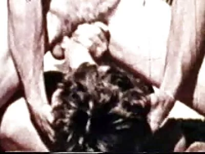 Thiếu sex gai nhat thu dam niên trong kính thủ dâm