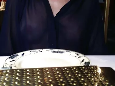 Lớn tinh ranh và vô phim sex nhật bản gái còn trinh độ SỮA.